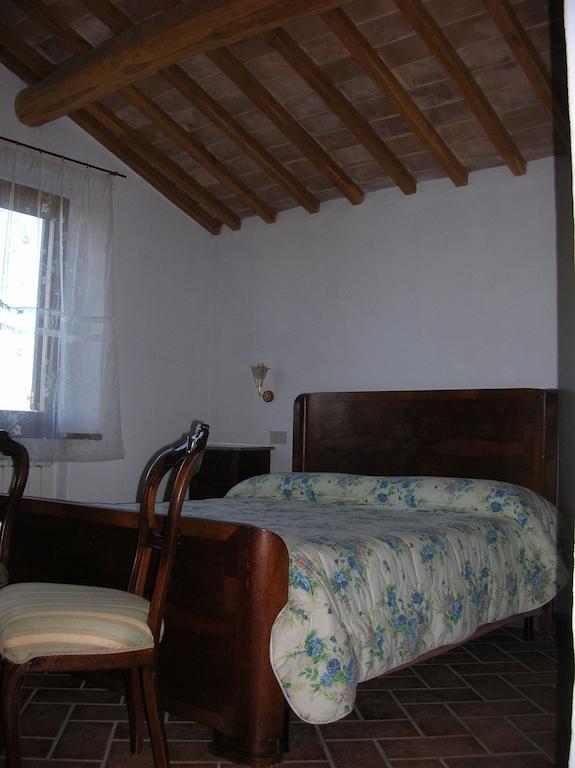 Casa Vacanze Porta Vecchia Villa Montalcino Cameră foto