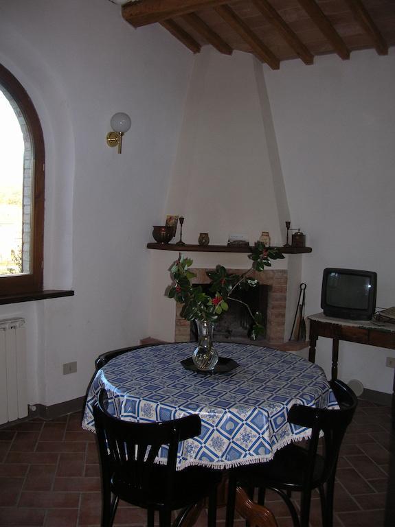 Casa Vacanze Porta Vecchia Villa Montalcino Cameră foto